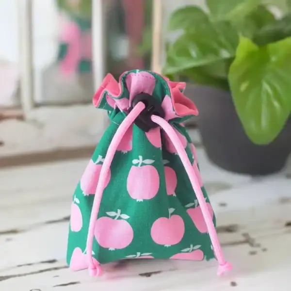 Futterbeutel grün rosa Apfel