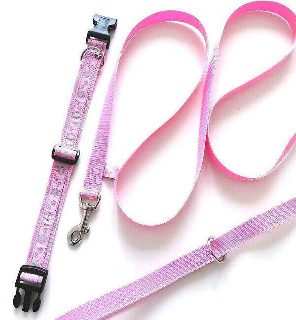 Hundehalsband & Hundeleine als Set in Rosa mit Pfoten Motiv Handarbeit