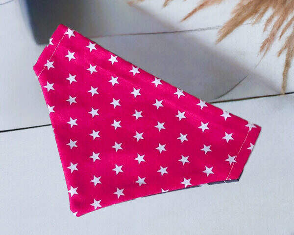 Hundehalstuch Halstuch mit Tunnel für Halsband pink mit Sterne Motiv Handarbeit