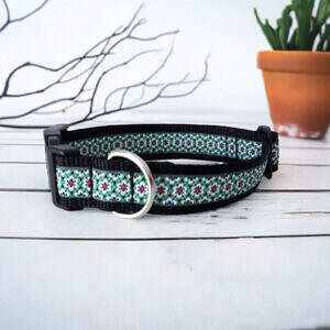 Hundehalsband schwarz grün Retroblumen