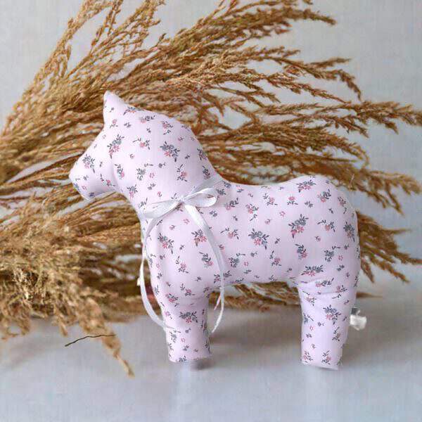 Stoffpferd Dala horse Dalapferd Schweden Design Dekoration zartrosa Blümchen Motiv