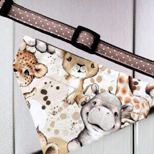 SET Hundehalsband + Hundehalstuch in beige mit Safari Motiv und mit Pünktchen kann von beiden Seiten getragen werden