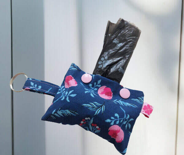 Kotbeutelspender Blau Blumen